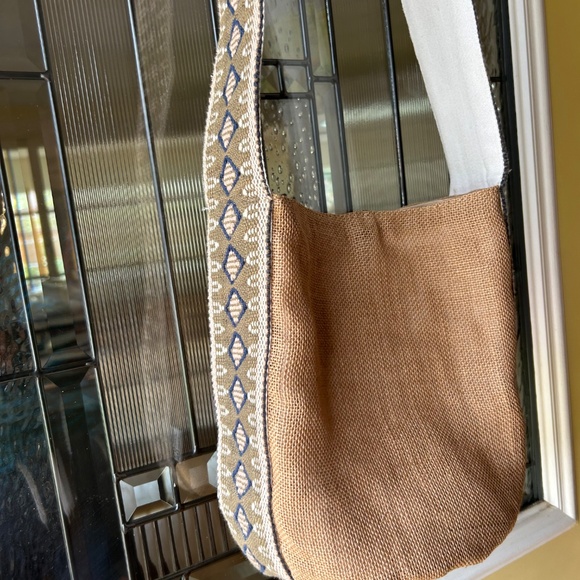 Feed Projects- FEED 50 Burlap Crossbody Bag - Picture 7 of 12